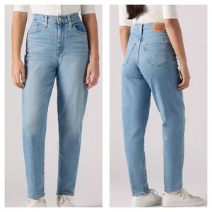 Levi's High Waisted Mom Jeans, Light Wash, Tapered Leg, Size 32, EUC!